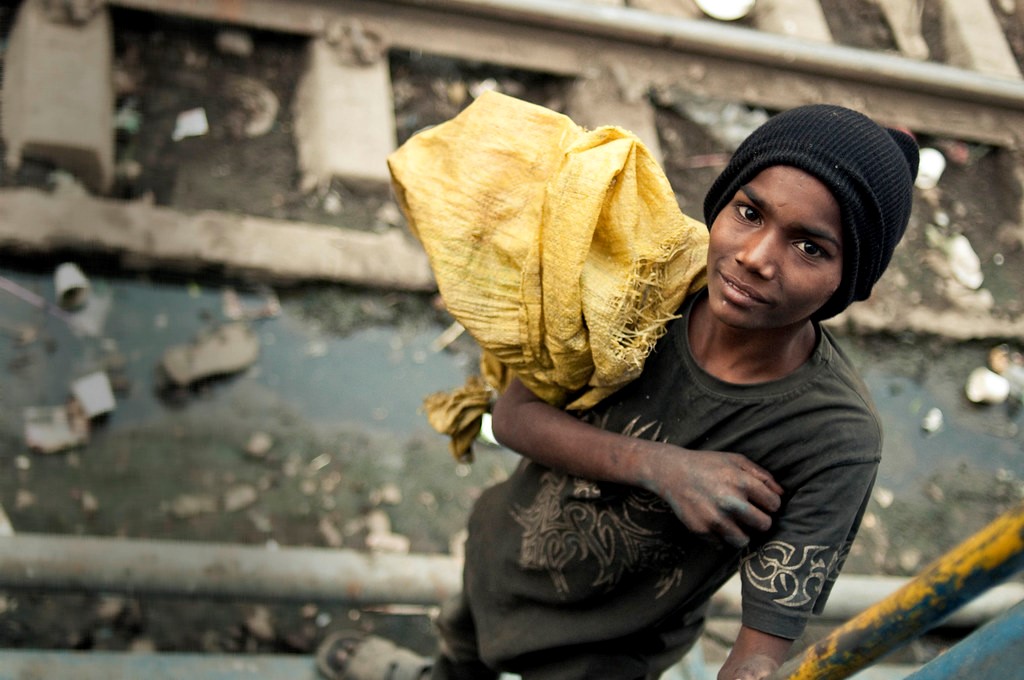 10 Disturbing 10 Disturbing Facts About Global Poverty