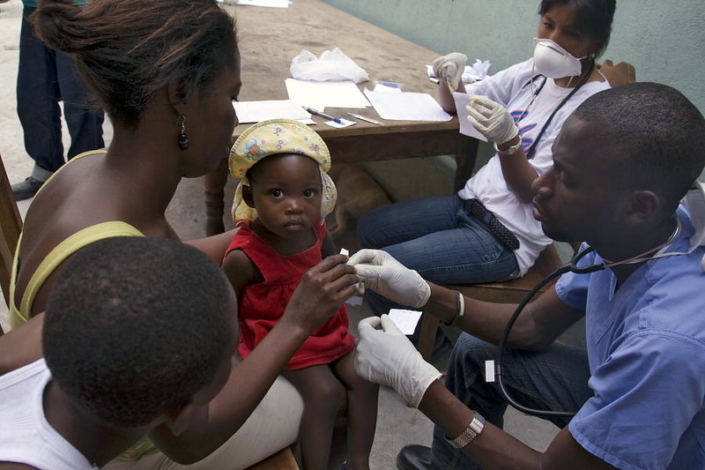 Cuban Doctors: From Heroes to Victims - The Borgen Project