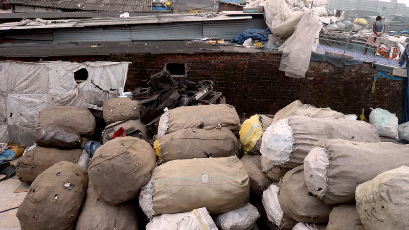 India Recycles Plastic