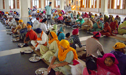 Golden Temple in India Feeds 100,000 People Per Day