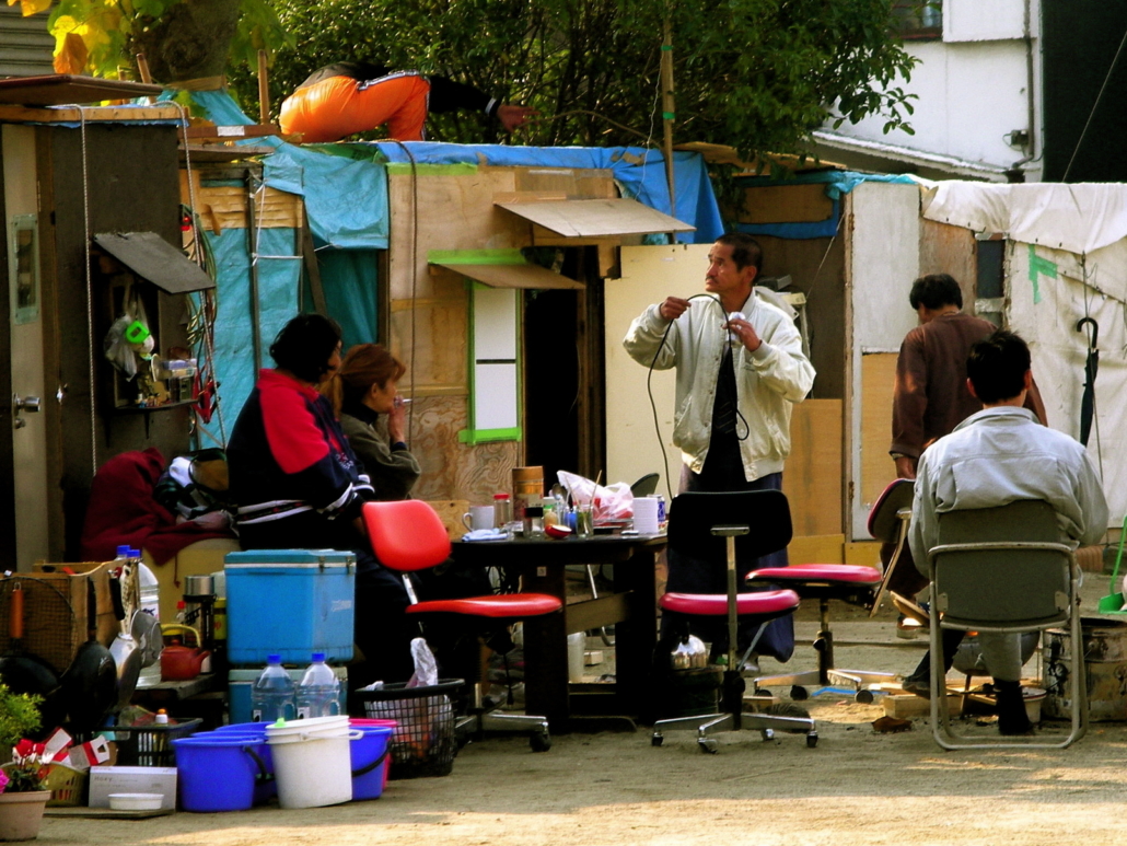 Internet Cafe Refugees The Borgen Project