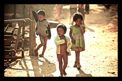 Laotian_Kids_in_Village_Poverty_Inequality_Poor_opt
