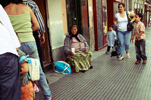 Latin American Poverty in Spain
