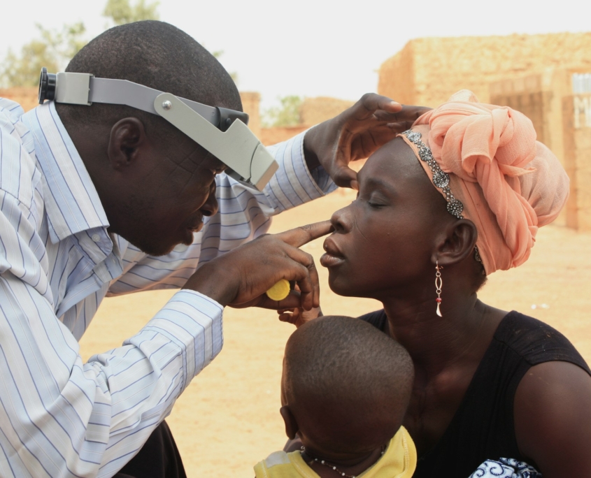 Roadside Clinics in Africa Helping Hard to Reach Communities