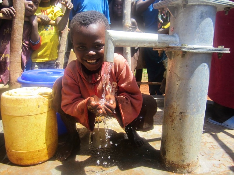 Uganda’s Water Crisis and the Economy - The Borgen Project