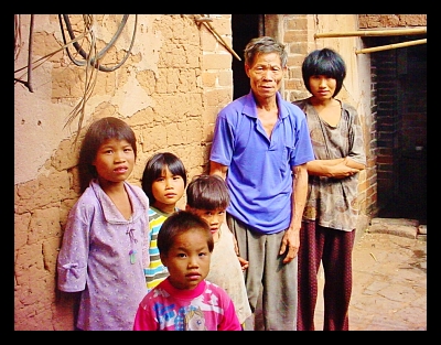 china_poverty_investment_stock_share_global_poverty_developmnet_gdh_economy_inernational_aid_opt