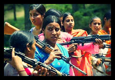 indian_women_guns