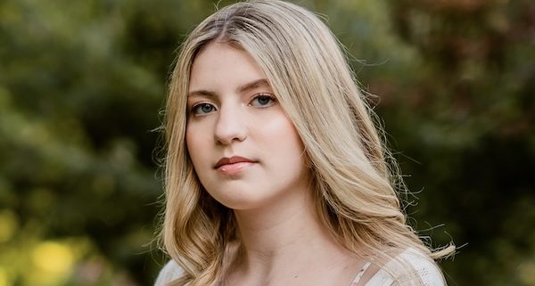 julia cholerton