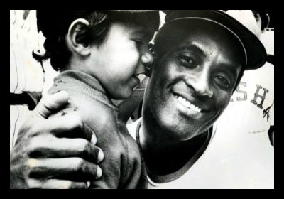 Roberto Clemente Sports Most Charitable Legend