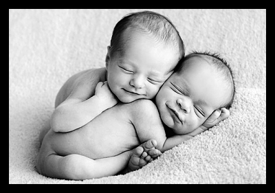 smiling_twins_babies_nature_vs_nurture_volunteer_gene_parenting_opt